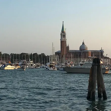 Privacy In - Your To Be Let Alone * Venice