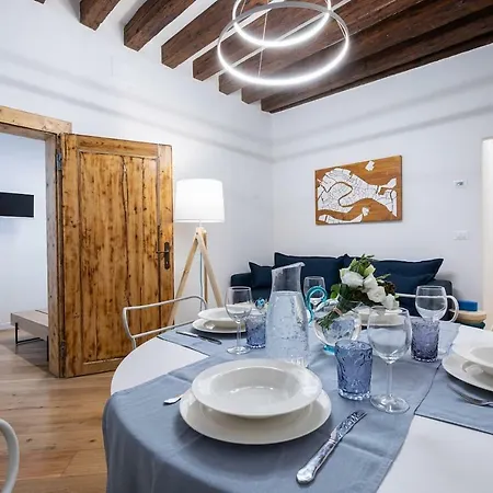 Privacy In - Your To Be Let Alone Apartment *
