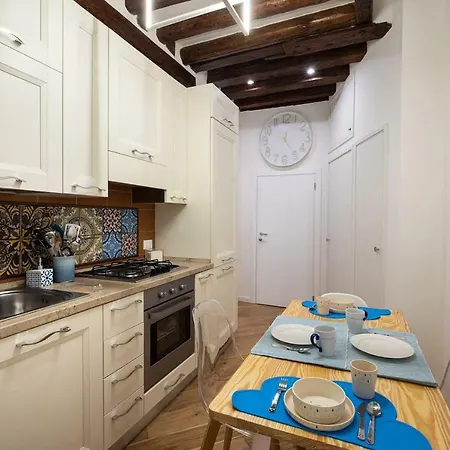 Privacy In - Your To Be Let Alone Apartment Venedig